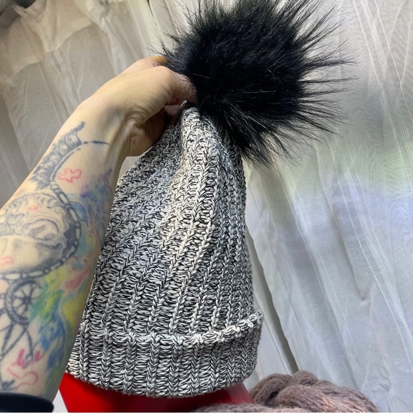 Love your melon beanie - Picture 6 of 12